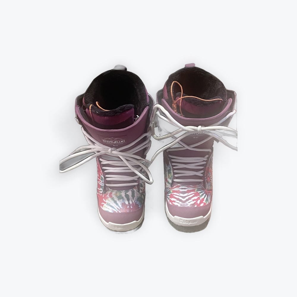 Thirty Two women’s snowboarding boots size 7